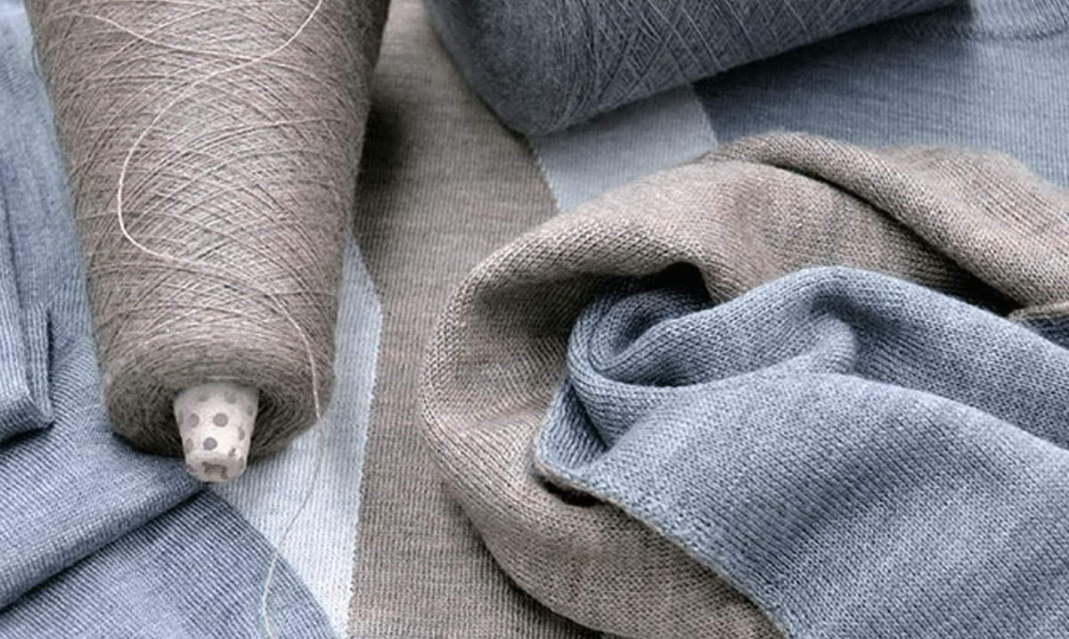 Chất liệu vải cashmere là gì? Cách bảo quản và ứng dụng của vải cashmere